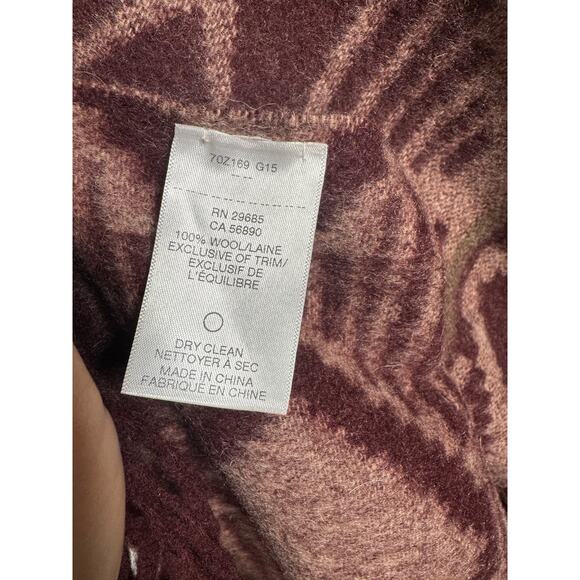 Pendleton 100% Wool Shawl w Fringe in Beautiful Burgundy Pattern. Offers Welcome - Picture 5 of 5